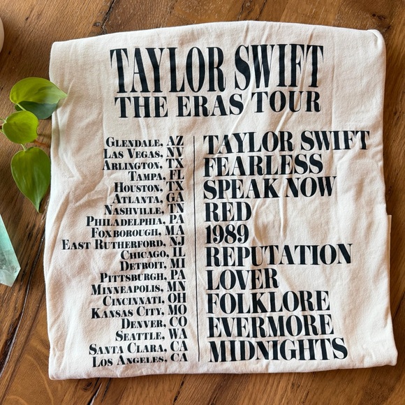 Official Taylor Swift Eras Tour & Folklore Swiftie Outfit - Picture 8 of 9